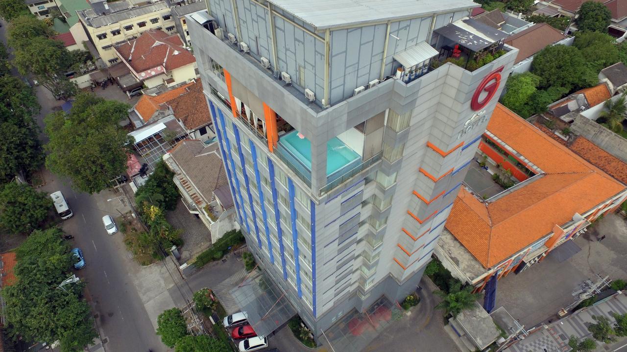 G Suites Hotel By Amithya Surabaya Exterior photo